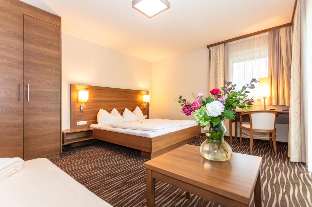 Landhaus Rohregger Neukirchen am Grossvenediger Luaran gambar