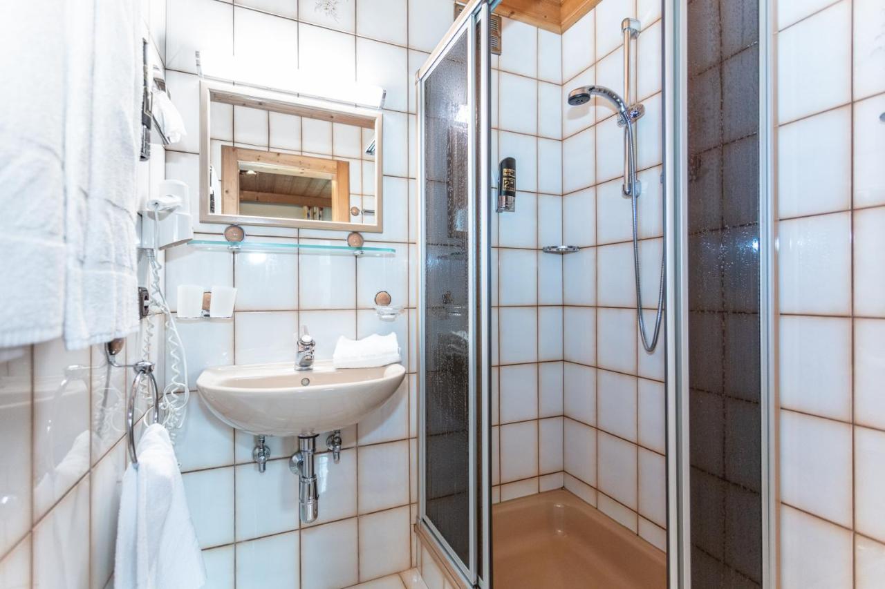 Landhaus Rohregger Neukirchen am Grossvenediger Luaran gambar