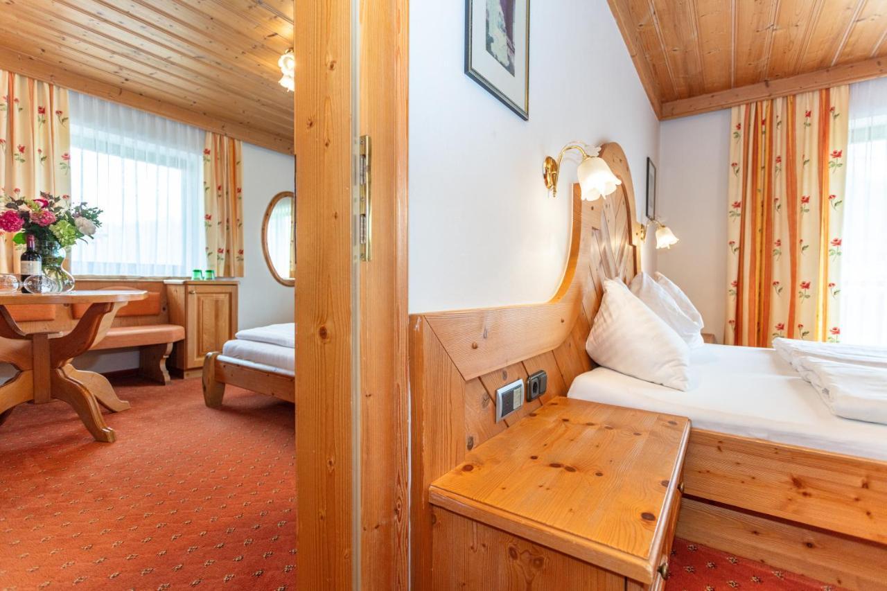 Landhaus Rohregger Neukirchen am Grossvenediger Luaran gambar