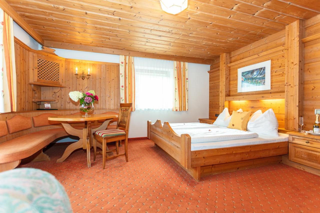Landhaus Rohregger Neukirchen am Grossvenediger Luaran gambar