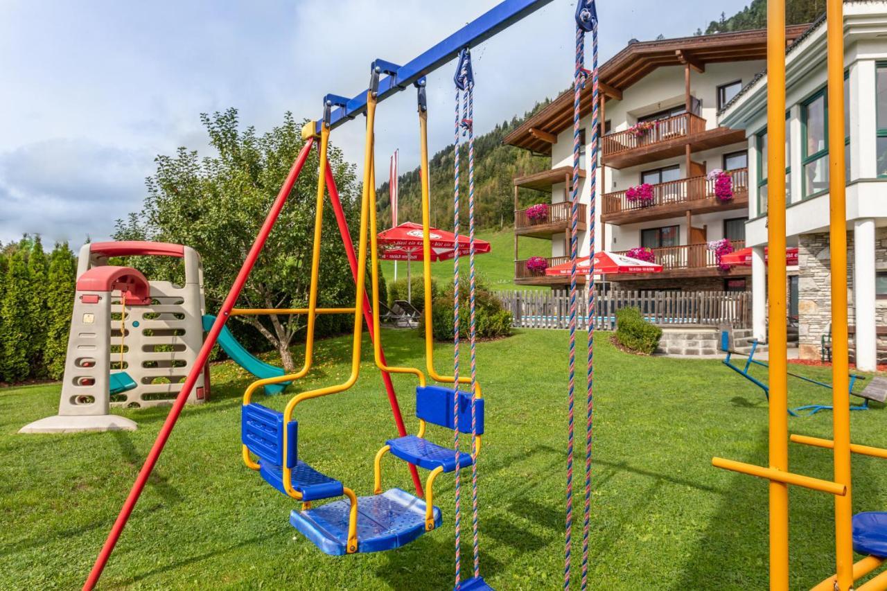 Landhaus Rohregger Neukirchen am Grossvenediger Luaran gambar